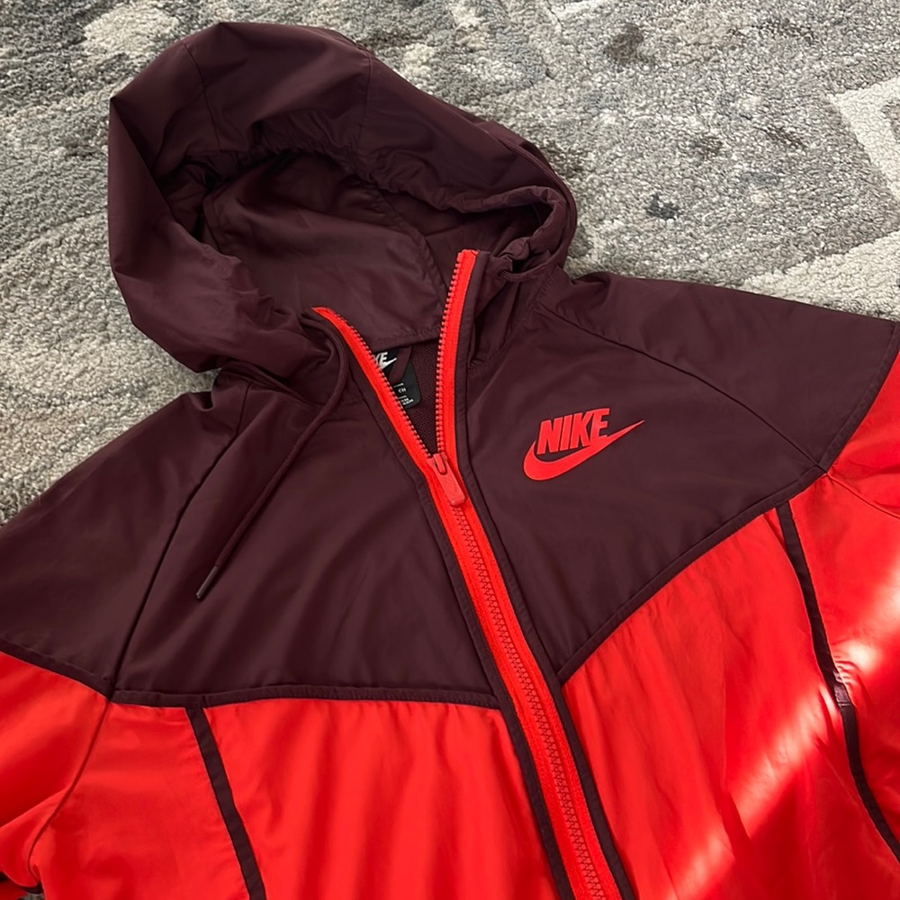 Nike Windrunner - image 3